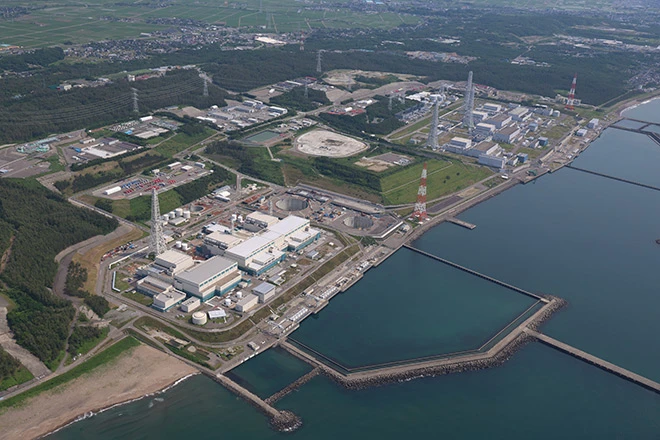 Japan Restarts World’s Largest Nuclear Plant Amid Safety Concerns