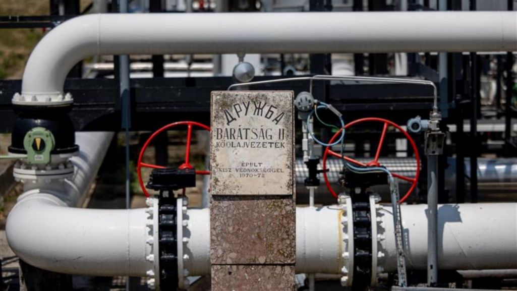 Zelensky EU oil pipeline dispute over Druzhba pipeline and Russian oil supplies