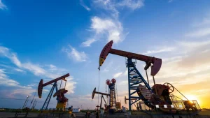 Iran retaliatory strikes oil prices surge global energy market reaction