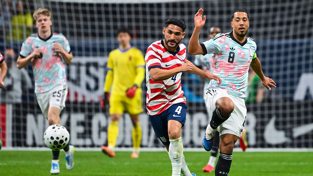 Belgium and USA football players contesting the ball during the friendly match at Mercedes‑Benz Stadium