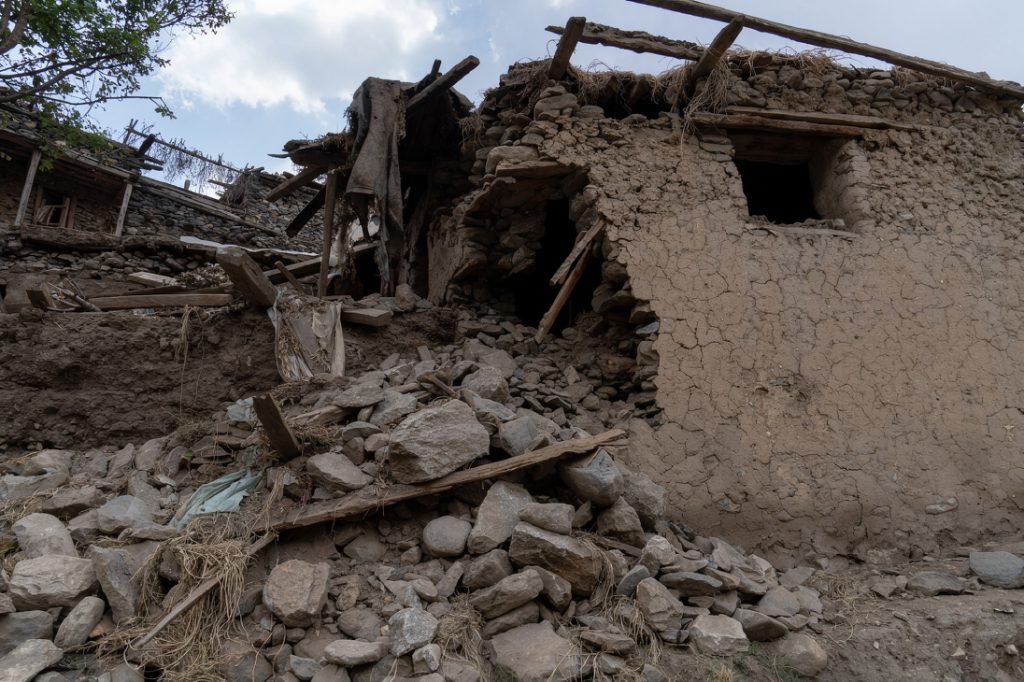 Afghanistan earthquake destroyed village houses rescue operation